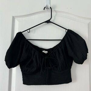 Cropped Black AEO Top
